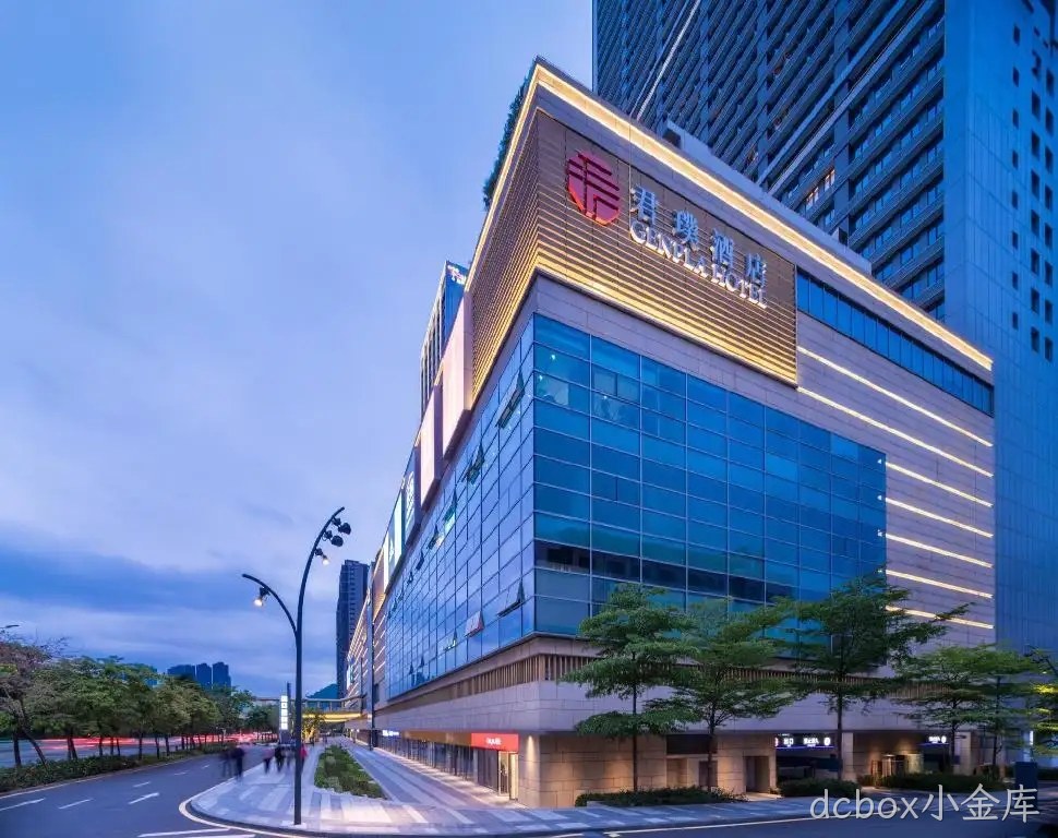 我司中标深铁塘朗城君璞酒店室外运动安全防滑地板项目